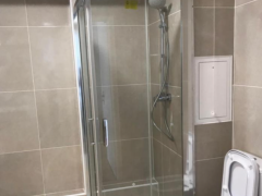 94区新房出租，附近有法国和中国超市，有地下车库和cave，