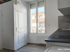 别墅内独立Studio，520欧，地铁8号线Maisons-