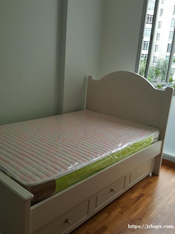 湖畔lakeside地铁站对面Lakeshore公寓的com 湖畔lakeside地铁站对面Lakeshore公寓的com