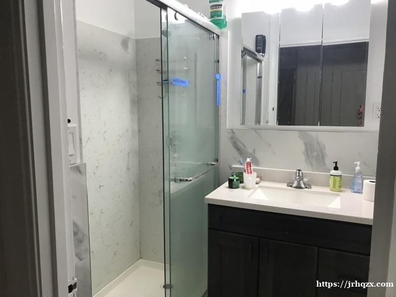 旧金山日落区- 2楼附家俱的房间有2间出租 旧金山日落区- 2楼附家俱的房间有2间出租