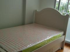 湖畔lakeside地铁站对面Lakeshore公寓的com