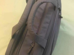DELSEY 柔软手提旅行包，配有肩带，带电脑保护层。 尺寸