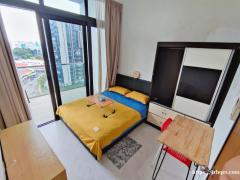 波东巴西 阳台房 离地铁站近 带大衣柜 精装修 可住一人 无