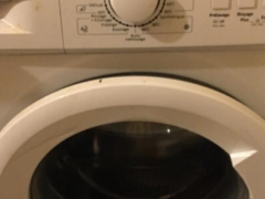 洗衣機原價240€用一年