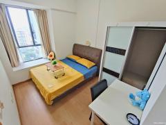 诺维娜地铁站旁边 豪华公寓普通单间 可报本屋地址 无屋主同住