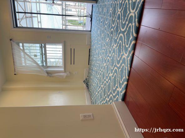 Elmhurst皇后中心二楼三房一厅二卫带大阳台整租或单租。 Elmhurst皇后中心二楼三房一厅二卫带大阳台整租或单租。