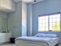 超大独立卫浴主卧出租,生活方便,拎包入住~