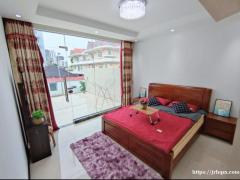 无中介费 波动巴西四层别墅主人房 人少安静视野开阔 大活动空