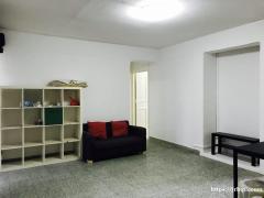 红山地铁站大牌101，1间大房，稀有高层 ，限女生 8606