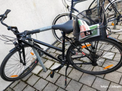 转让一辆自行车，九成新，价格180欧