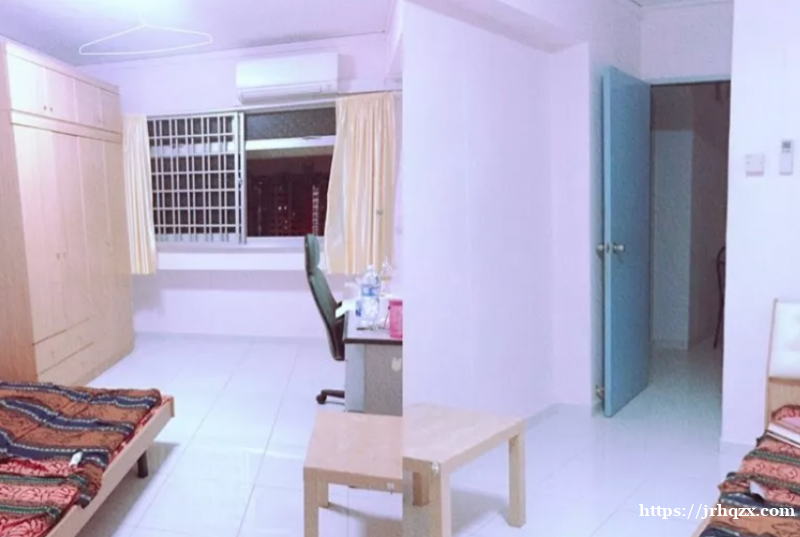 Bedok新式145平米EA组屋一超大超值普通间出租(1人P Bedok新式145平米EA组屋一超大超值普通间出租(1人P