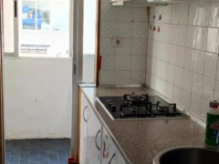 5号线quintana4室1厅1卫+阳台800