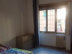 A线地铁口lucio sestio有大房间搭铺，