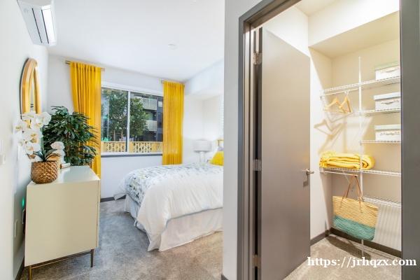 低价诚意转租Mylo 小区723sq.ft. 顶层1B1B 低价诚意转租Mylo 小区723sq.ft. 顶层1B1B