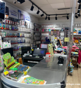 米兰周边地区Novara 附近Borgomanero，百货店600多平方