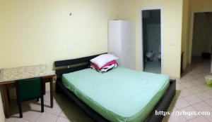 罗马仓库区 单间出租