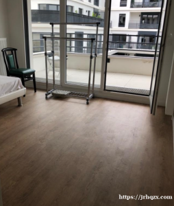 92 近 La Defense 新建住宅楼，