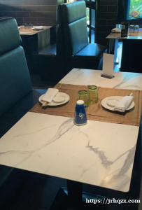 九成新餐馆酒吧二手桌椅+沙发。