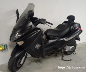 应本人已换新车。现出售原来的125cc摩托车（意大利piaggio xevo）需持汽车驾照。