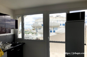 Créteil université现有一间空房，