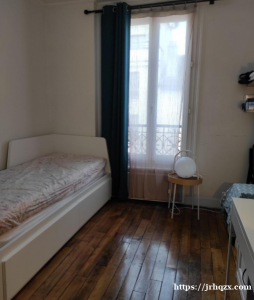 Suresnes 和Puteaux 交界处温馨小房间六月底起出租