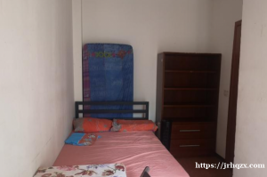 米兰，via padova 带阳台小房间出租，