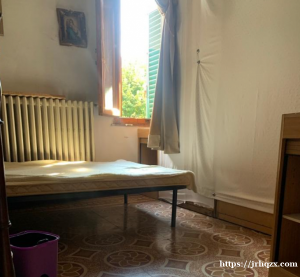 lolo有单人房间搭铺夏天凉爽