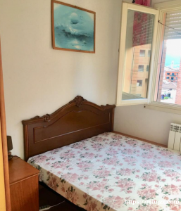 普拉托中国街公园有正规房间长期搭铺 男女不限，有电梯