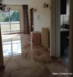 Créteil 94000近地铁3分钟就3房一厅90平方带阳