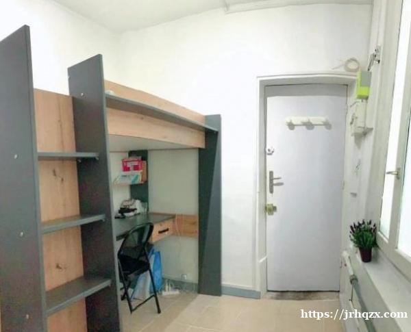 19区10平米studio带家具出租,即日起租! 19区10平米studio带家具出租,即日起租!