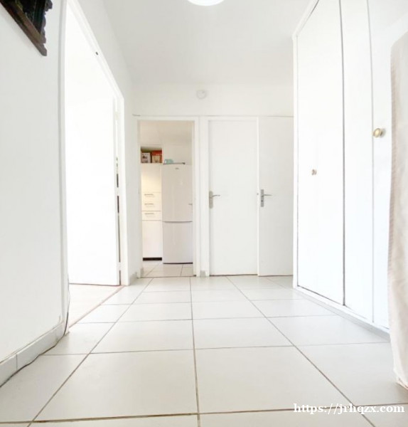 92 Boulogne 公寓房好房分租 注意!只限男生 92 Boulogne 公寓房好房分租 注意!只限男生