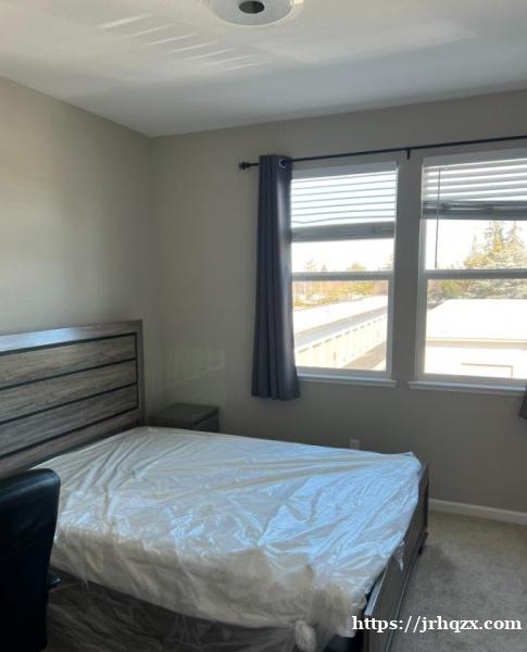 Sunnyvale (94085) 宇宙中心 全新 3B/3B townhouse 中一间次卧出租。 Sunnyvale (94085) 宇宙中心 全新 3B/3B townhouse 中一间次卧出租。