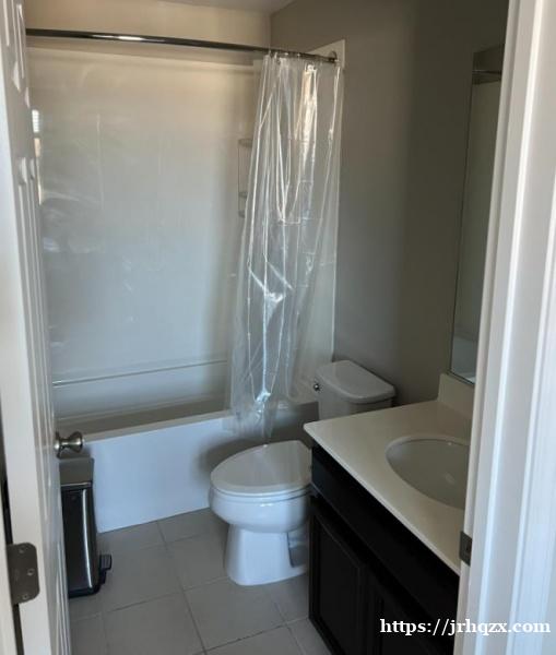 Sunnyvale (94085) 宇宙中心 全新 3B/3B townhouse 中一间次卧出租。 Sunnyvale (94085) 宇宙中心 全新 3B/3B townhouse 中一间次卧出租。