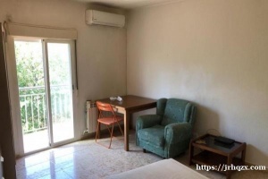 房东售房！  坐标，C. Vía Carpetana