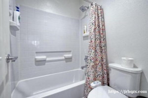 Newark Bayshore 全新独栋屋房间出租 $949