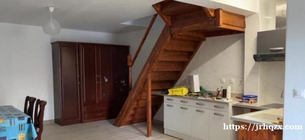 Vitry sur Seine 两房一厅复式73平房屋出租 Vitry sur Seine 两房一厅复式73平房屋出租