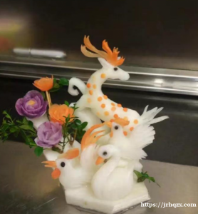 本人在米兰，希望找个合适的大厨工作