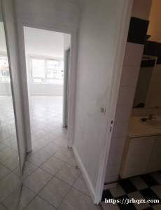 房东直接急售92区PUTEAUX，7400欧／平，适合投资出租或自住