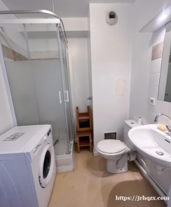 12区地铁1号线Saint Mandé地铁出站7分钟