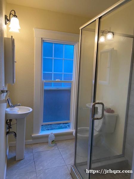 Santa Clara 95050 卧室带独立卫浴 (0.5 miles away from San Santa Clara 95050 卧室带独立卫浴 (0.5 miles away from San