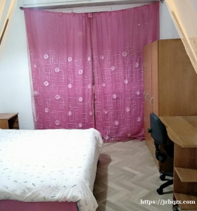 红线地铁LORETO附近有个正式大房间要搭出去