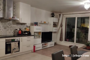 新房子干净整洁舒适.有一房间带意大利洗澡间分租.有独立卫生间.有中央暖气.需找一