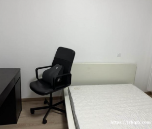 Créteil université有两个房间出租