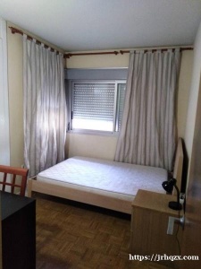 8月1号！3号线San Fermin地铁1分钟 —-单人间出租(双人床)，3楼带电梯，距离地铁近，公