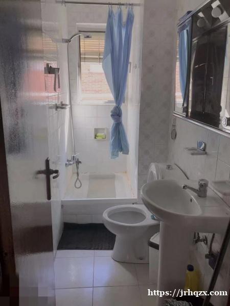 9月1号起租!5/6号线Oporto地铁站 __-3室1厅+阳台整租 __-3楼步梯非顶楼,每个房间 9月1号起租!5/6号线Oporto地铁站 __-3室1厅+阳台整租 __-3楼步梯非顶楼,每个房间