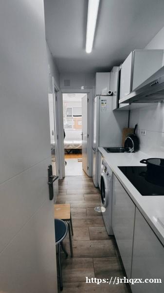 即可入住!6号线Plaza Eliptica地铁站 __-精装单身公寓+空调暖气出租 __-5楼带 即可入住!6号线Plaza Eliptica地铁站 __-精装单身公寓+空调暖气出租 __-5楼带