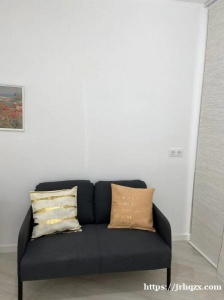 马德里市中心 3号线callao地铁站-2套单身公寓,包物业+暖气+网费