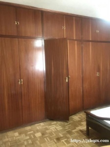 6号线Puerta de angel地铁站-大房间+空调出租