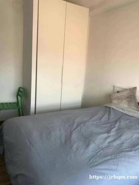 即可入住!3/6号线Almendrales地铁站 __-4个大床房出租,330/380欧包网费+物业 即可入住!3/6号线Almendrales地铁站 __-4个大床房出租,330/380欧包网费+物业