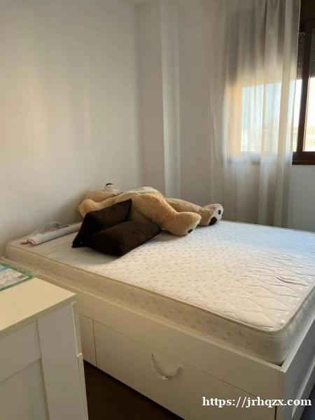 马德里北部机场附近区分REJAS区-2室2卫1厅+车库+阳台整租! 马德里北部机场附近区分REJAS区-2室2卫1厅+车库+阳台整租!